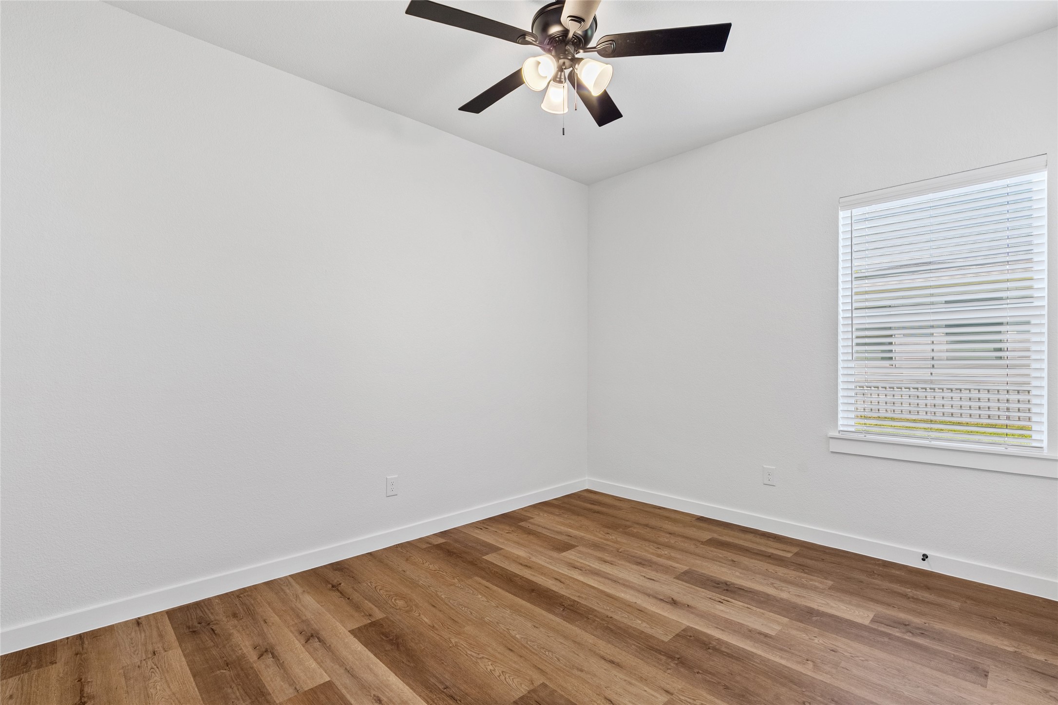 113 N Third Street Celeste TX 75423