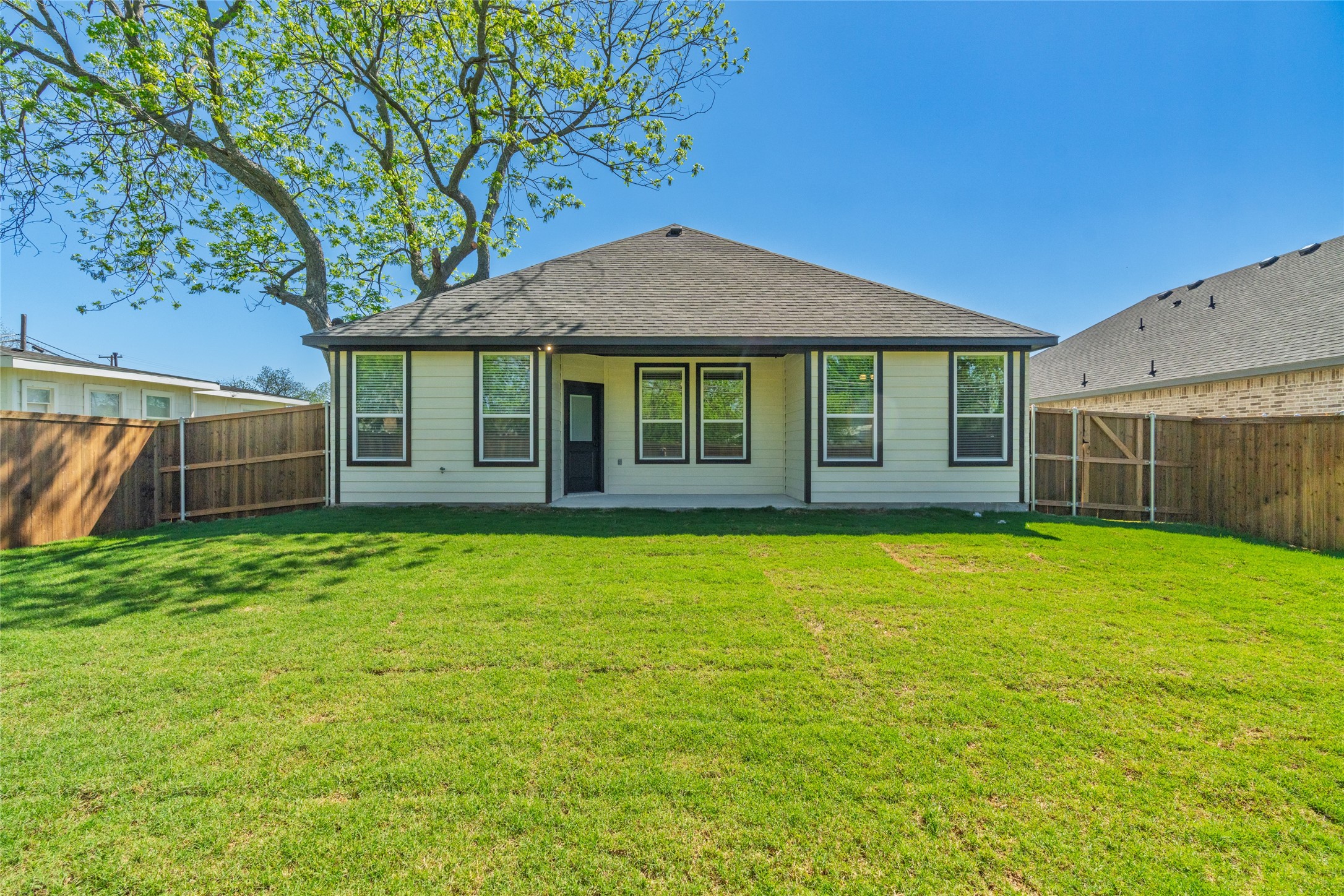 113 N Third Street Celeste TX 75423