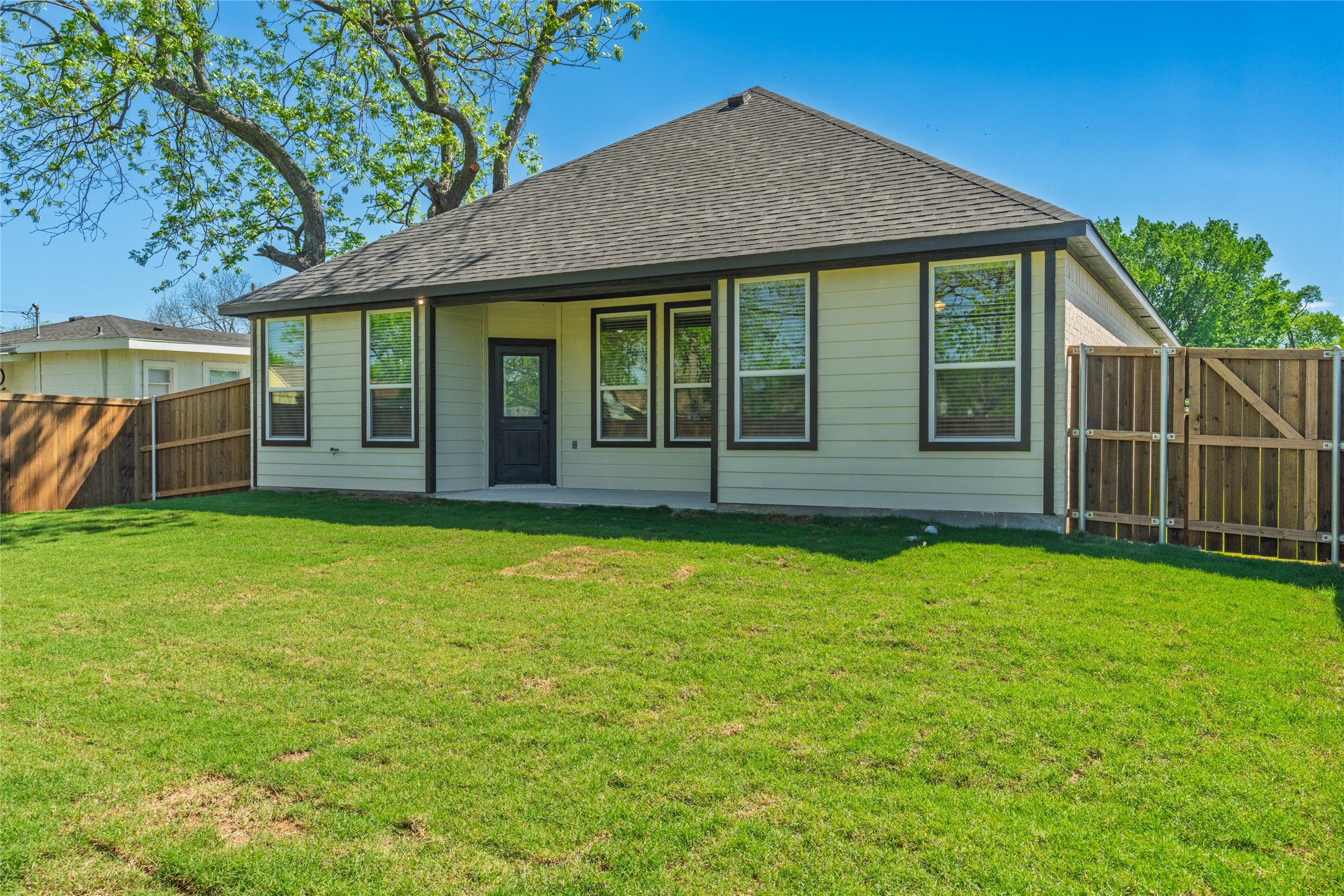 113 N Third Street Celeste TX 75423