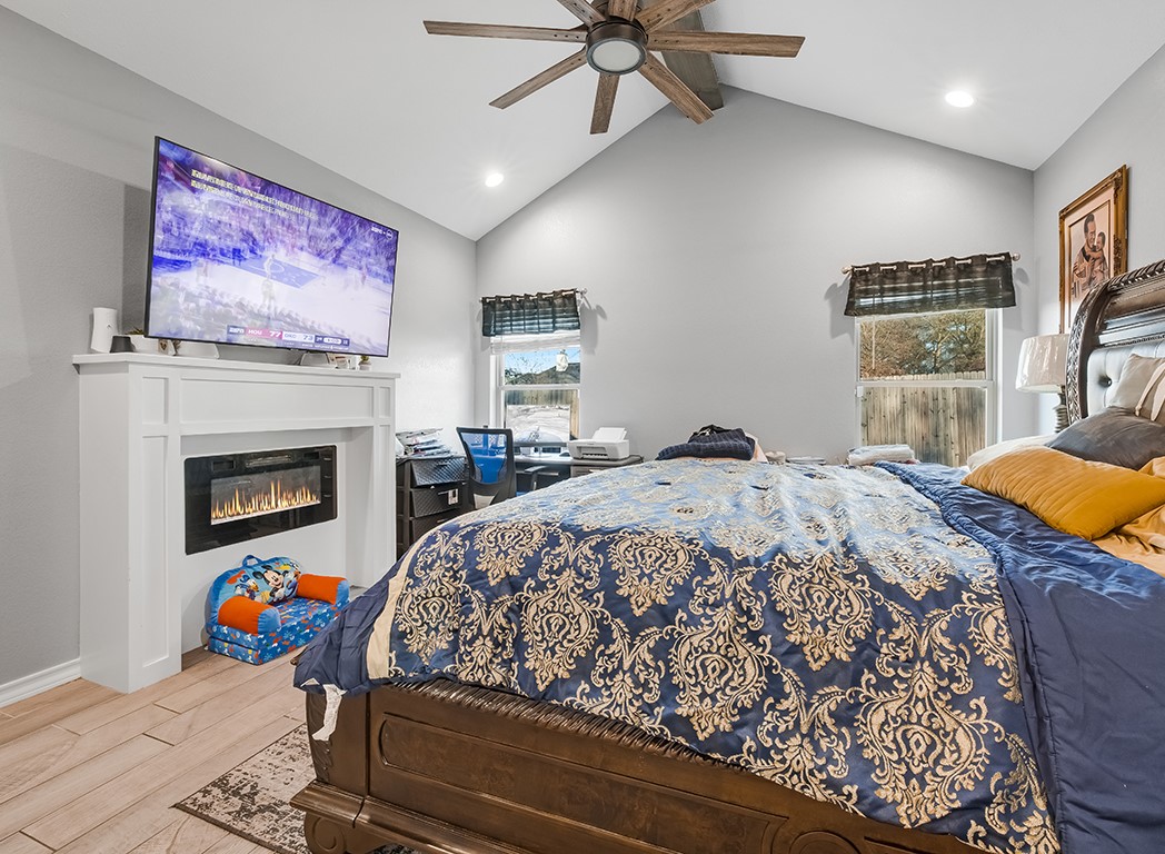 523 Mitchell Ryan Wake Village TX 75501