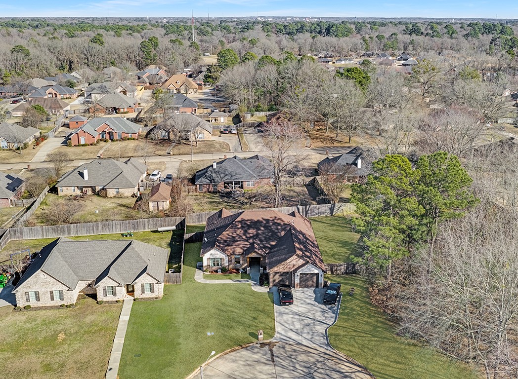 523 Mitchell Ryan Wake Village TX 75501