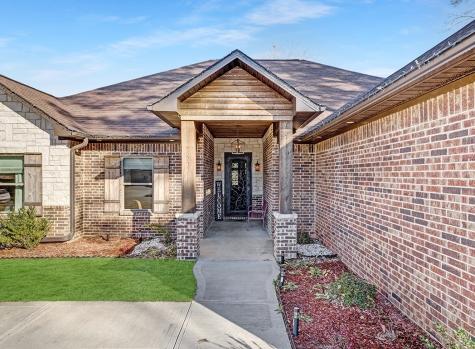 523 Mitchell Ryan Wake Village TX 75501