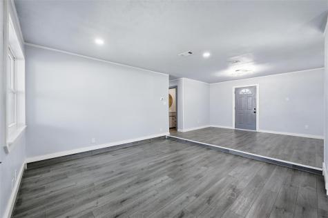 3922 Rainier Street Irving TX 75062