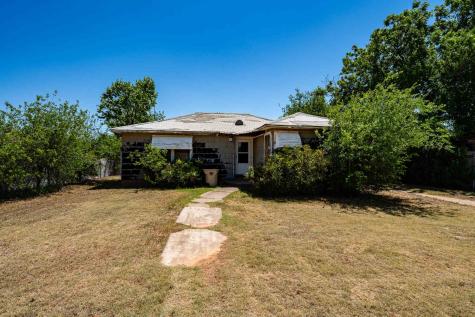 1821 Avenue K Anson TX 79501