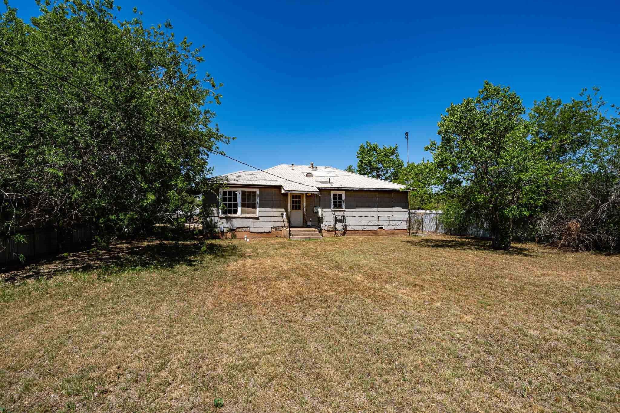 1821 Avenue K Anson TX 79501
