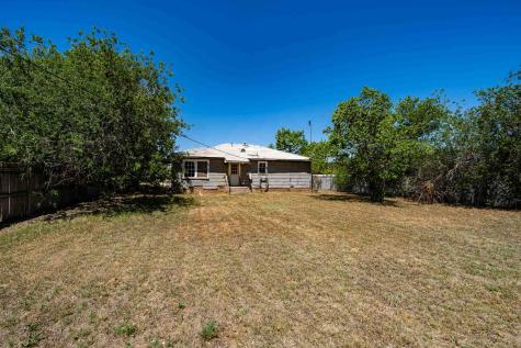 1821 Avenue K Anson TX 79501