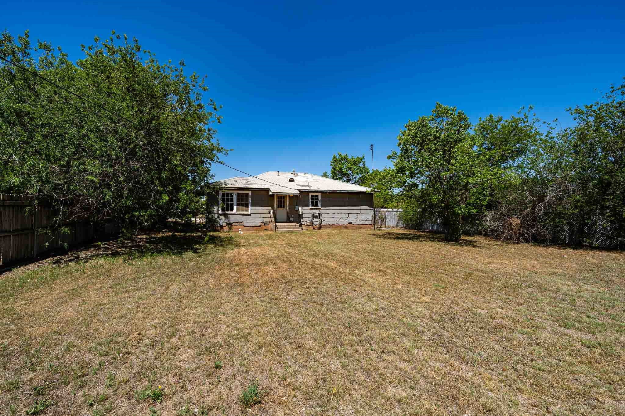 1821 Avenue K Anson TX 79501