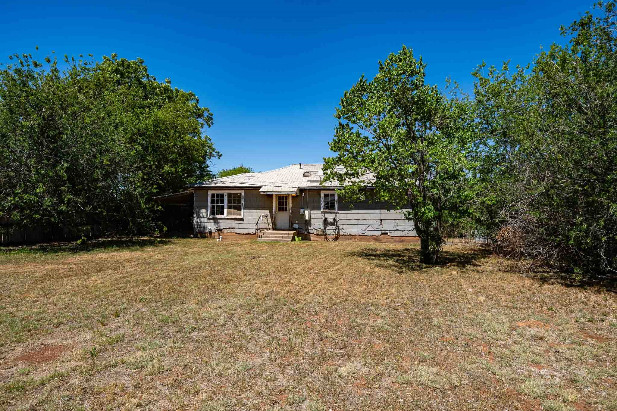 1821 Avenue K Anson TX 79501
