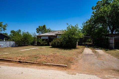 1821 Avenue K Anson TX 79501