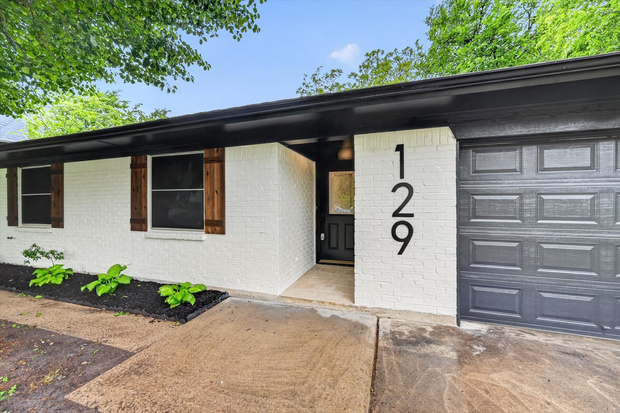 129 N Dobson Street Burleson TX 76028