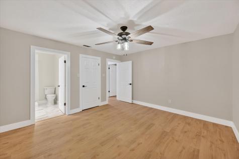 129 N Dobson Street Burleson TX 76028