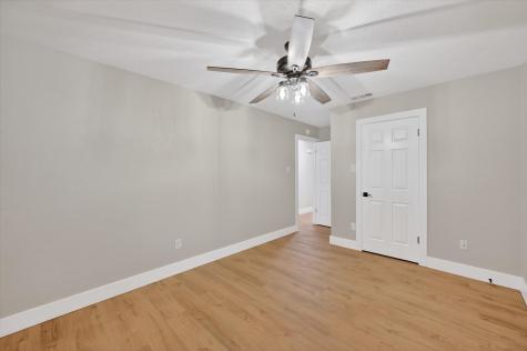 129 N Dobson Street Burleson TX 76028