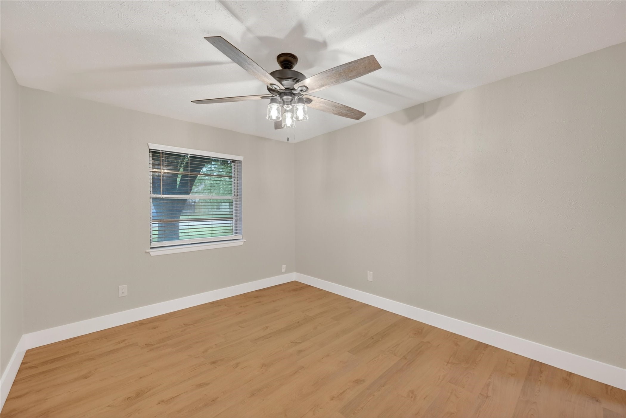 129 N Dobson Street Burleson TX 76028