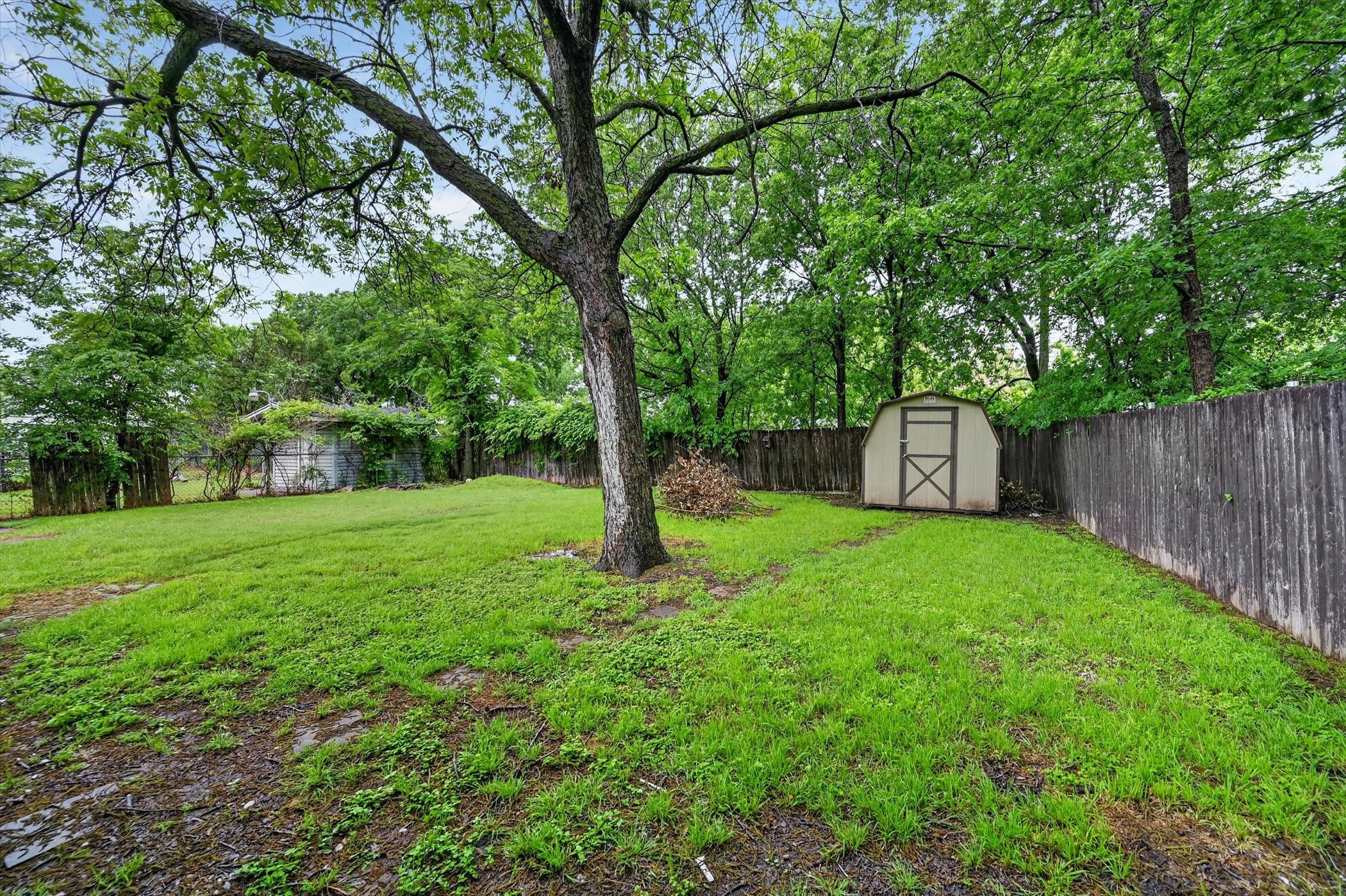 129 N Dobson Street Burleson TX 76028