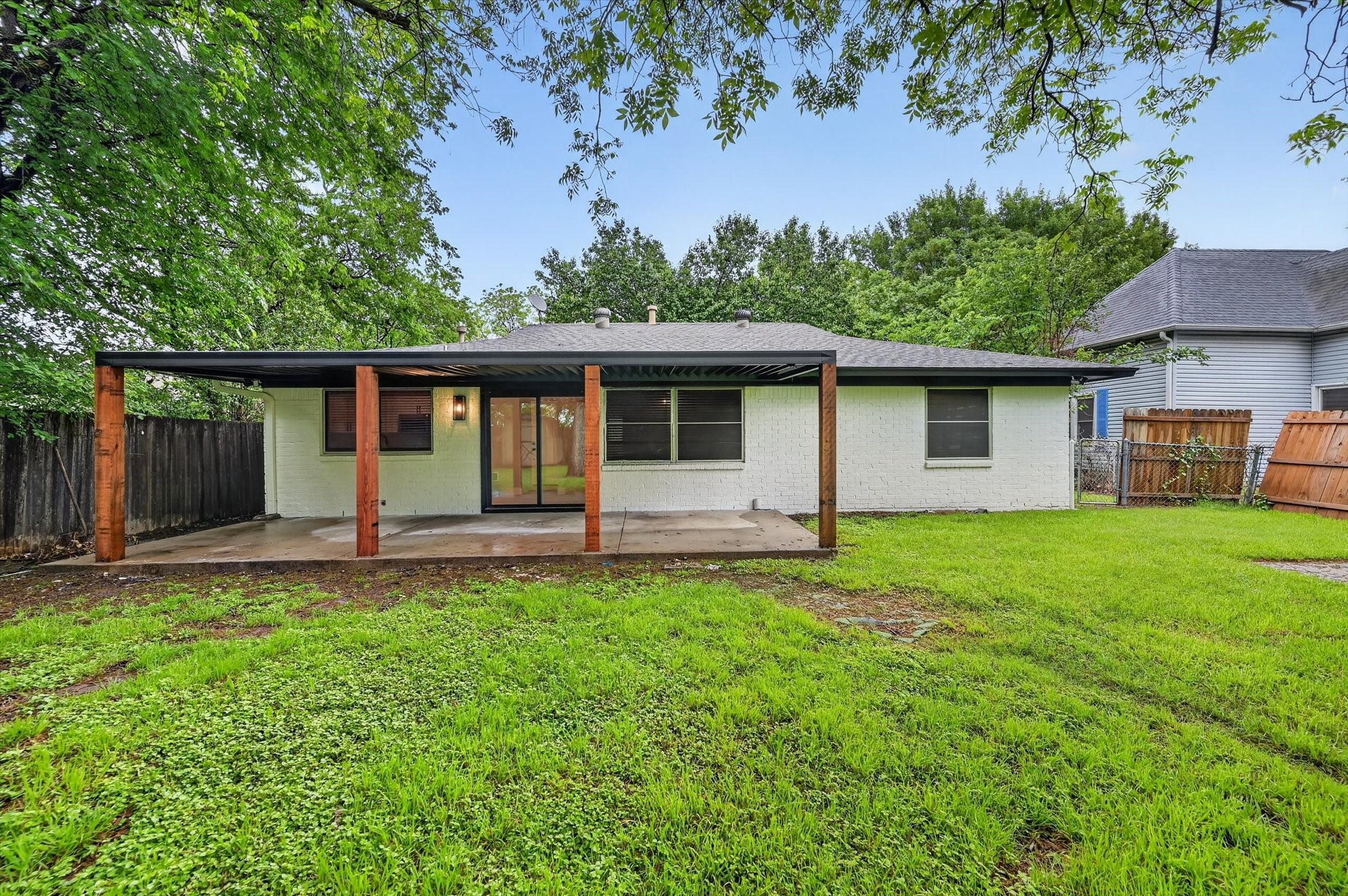 129 N Dobson Street Burleson TX 76028