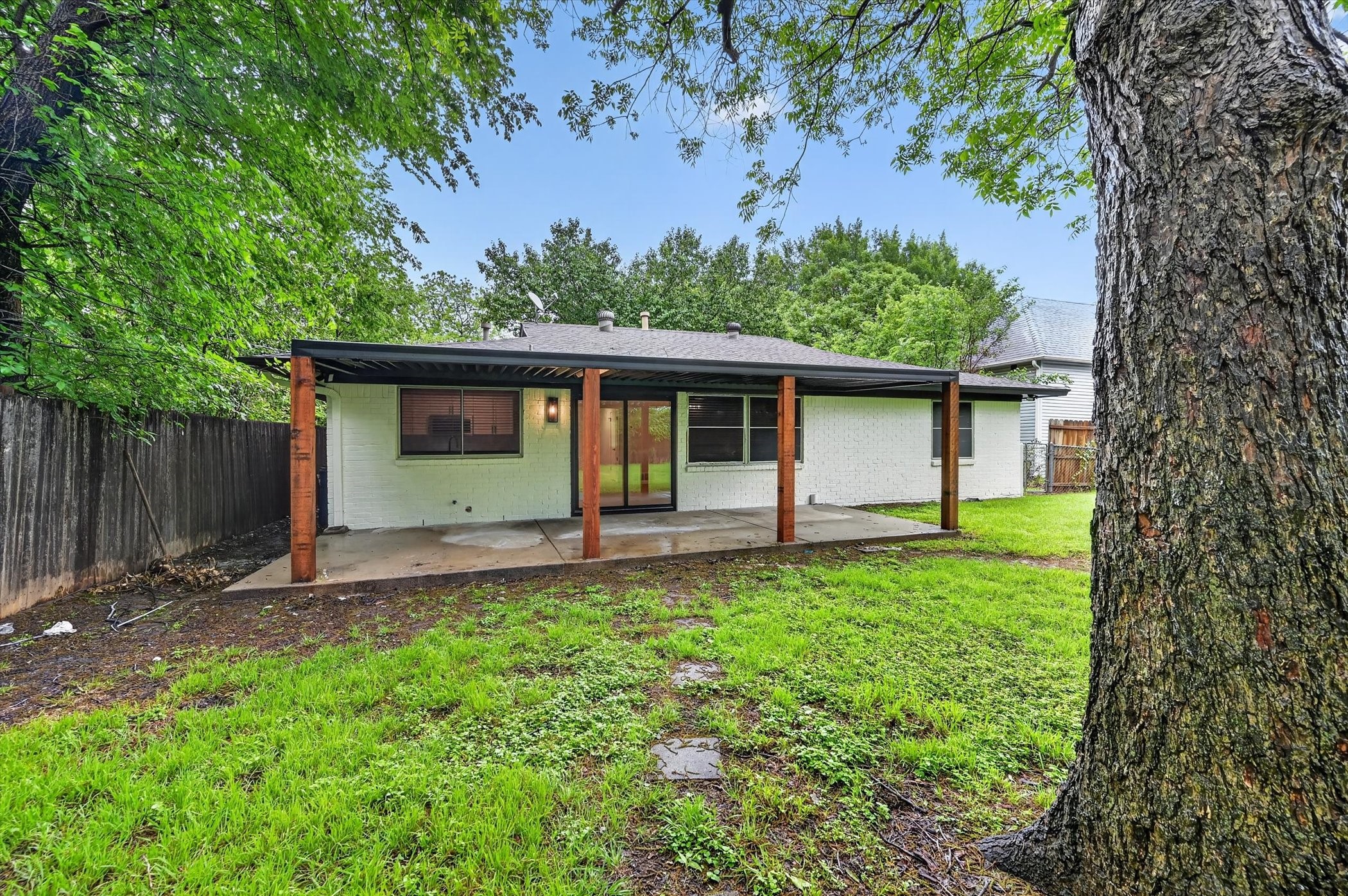 129 N Dobson Street Burleson TX 76028