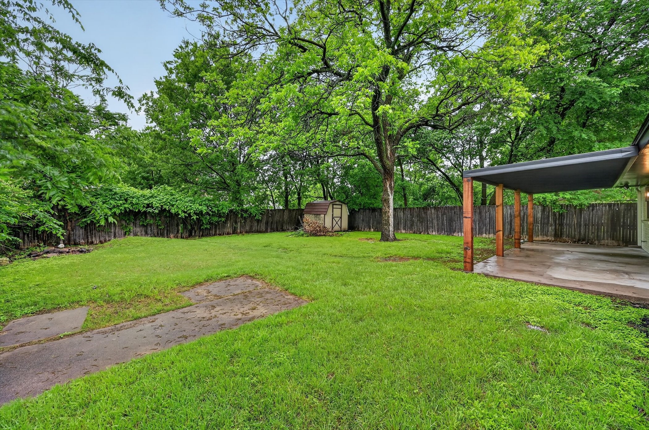 129 N Dobson Street Burleson TX 76028