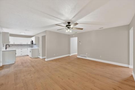 129 N Dobson Street Burleson TX 76028