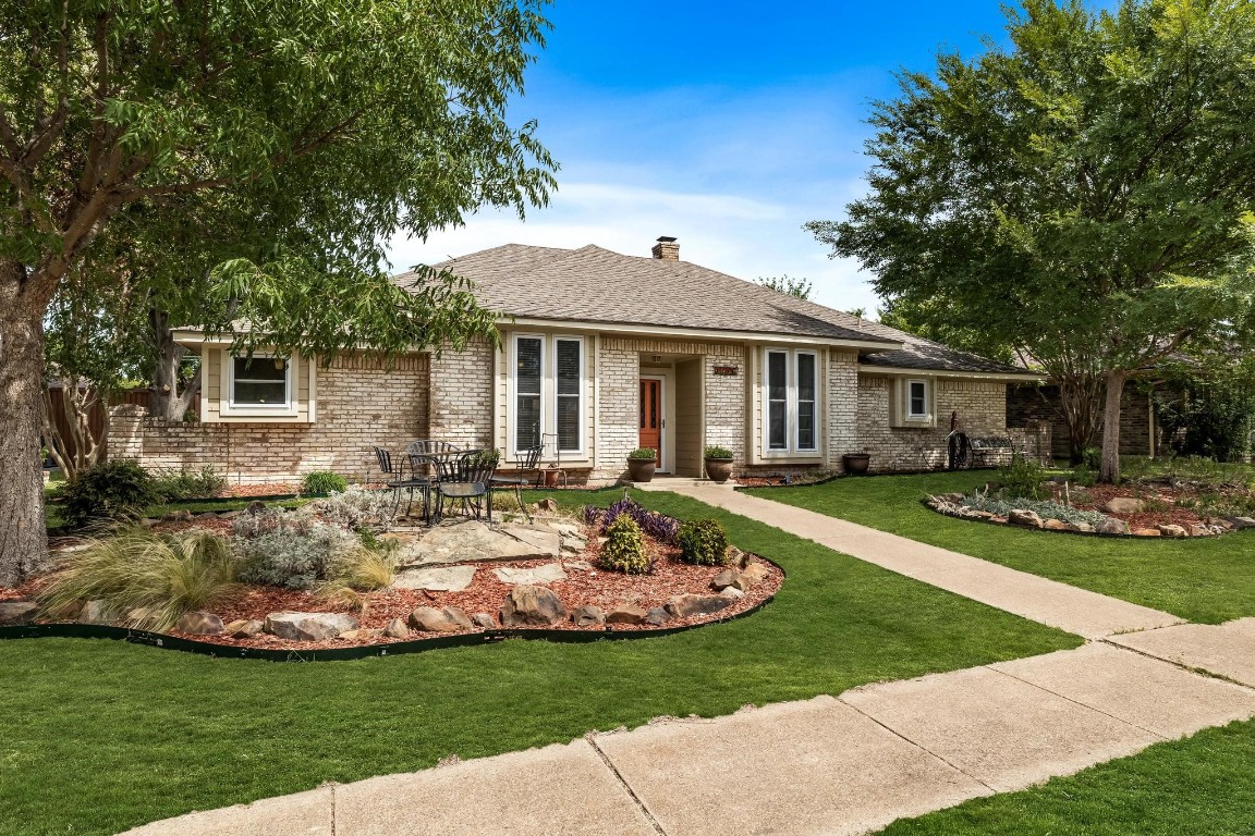 10306 Cimmaron Trail Dallas TX 75243