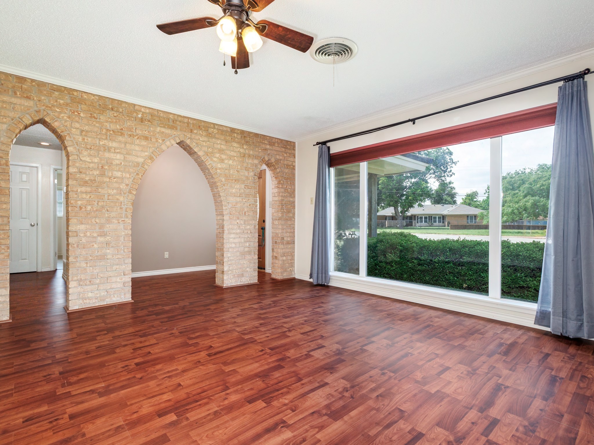 905 High Road Coleman TX 76834