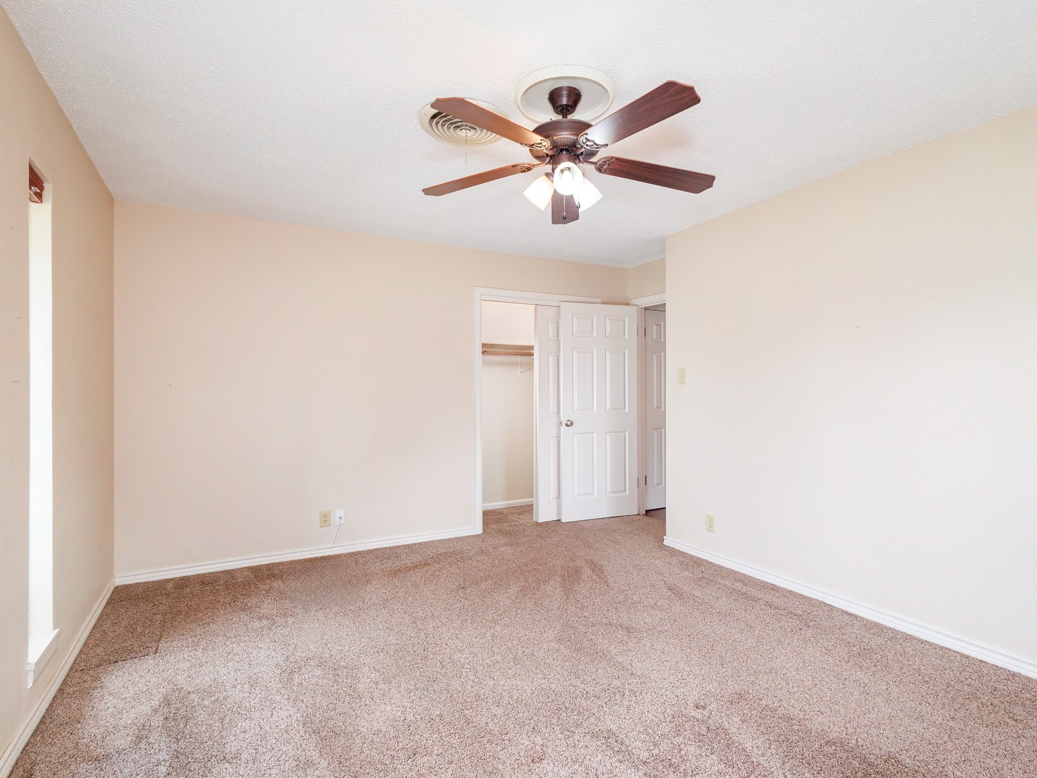 905 High Road Coleman TX 76834