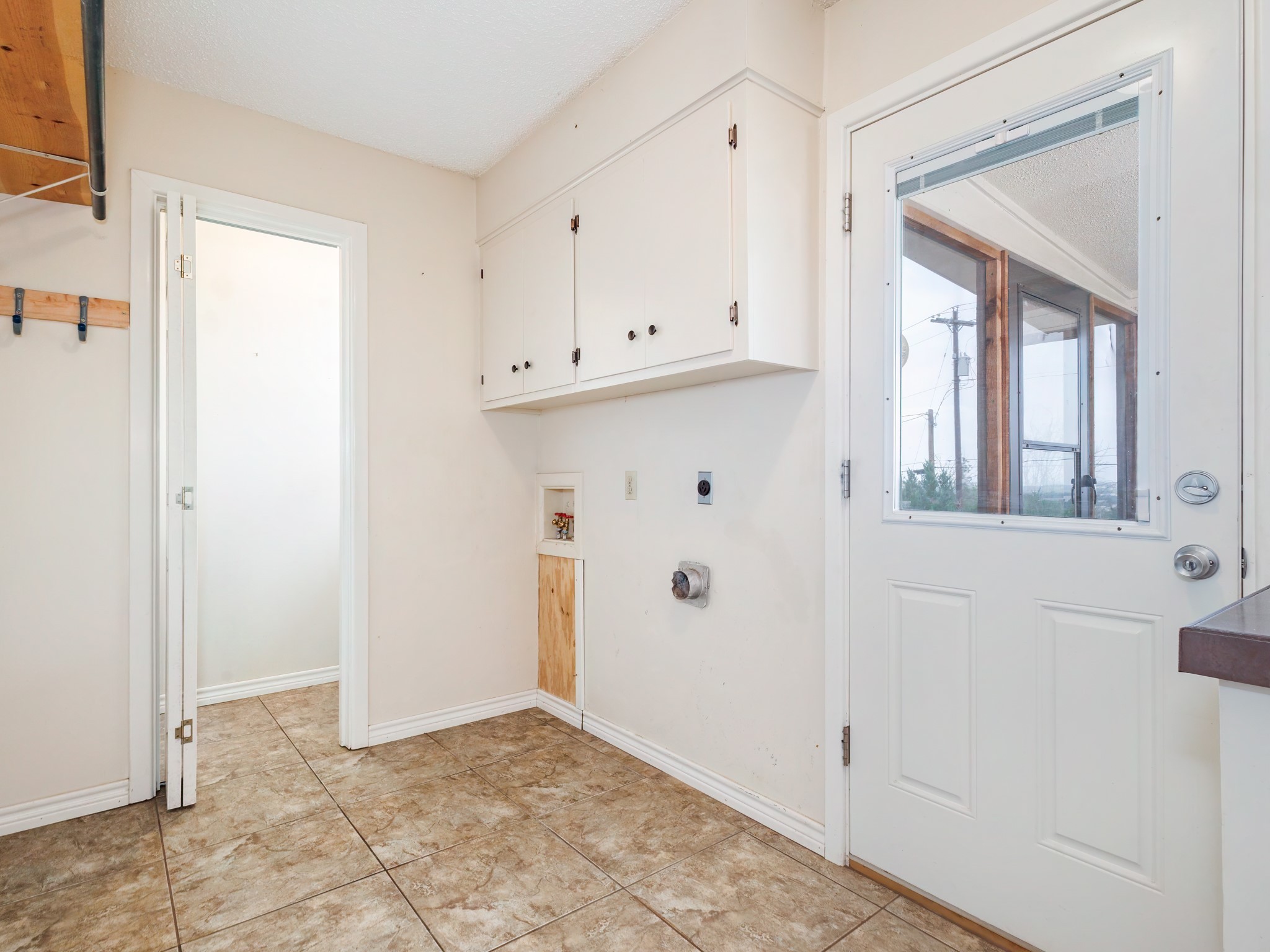 905 High Road Coleman TX 76834