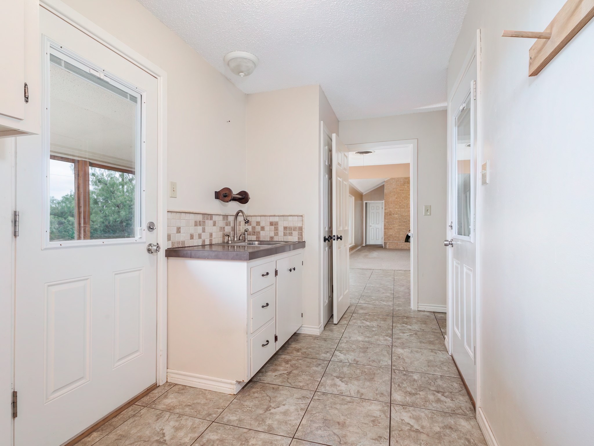 905 High Road Coleman TX 76834