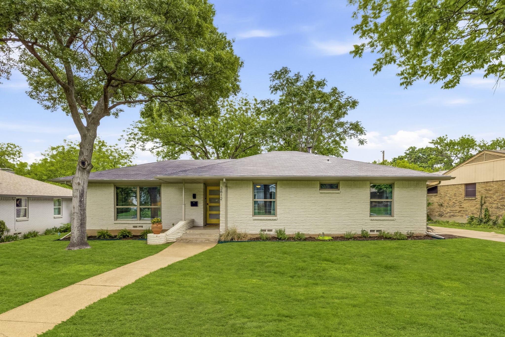 3812 Periwinkle Drive Dallas TX 75233