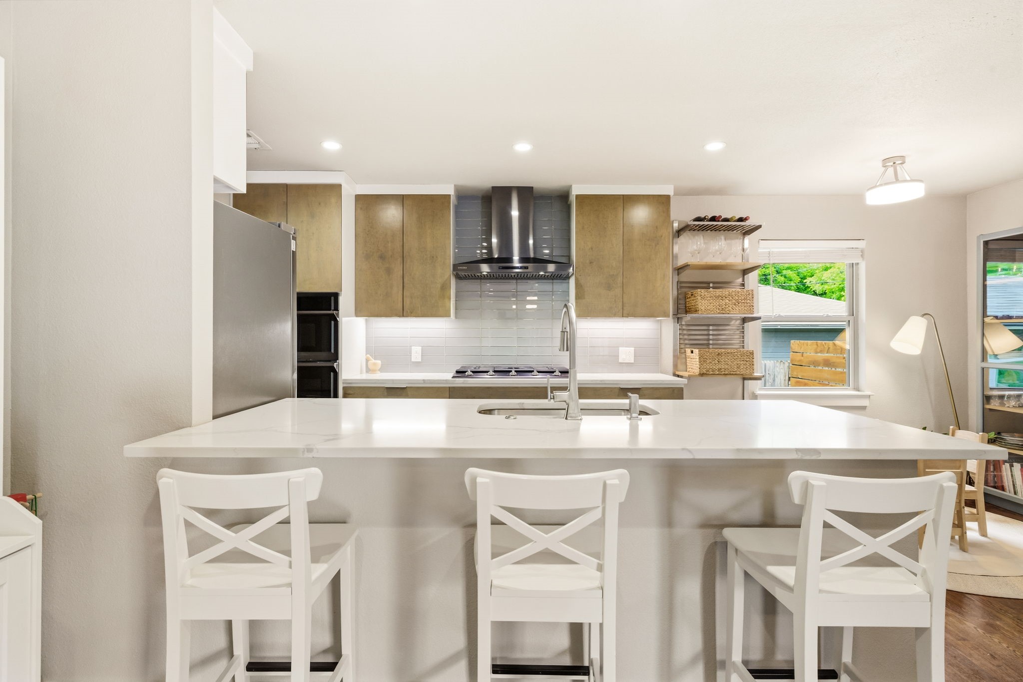 3812 Periwinkle Drive Dallas TX 75233