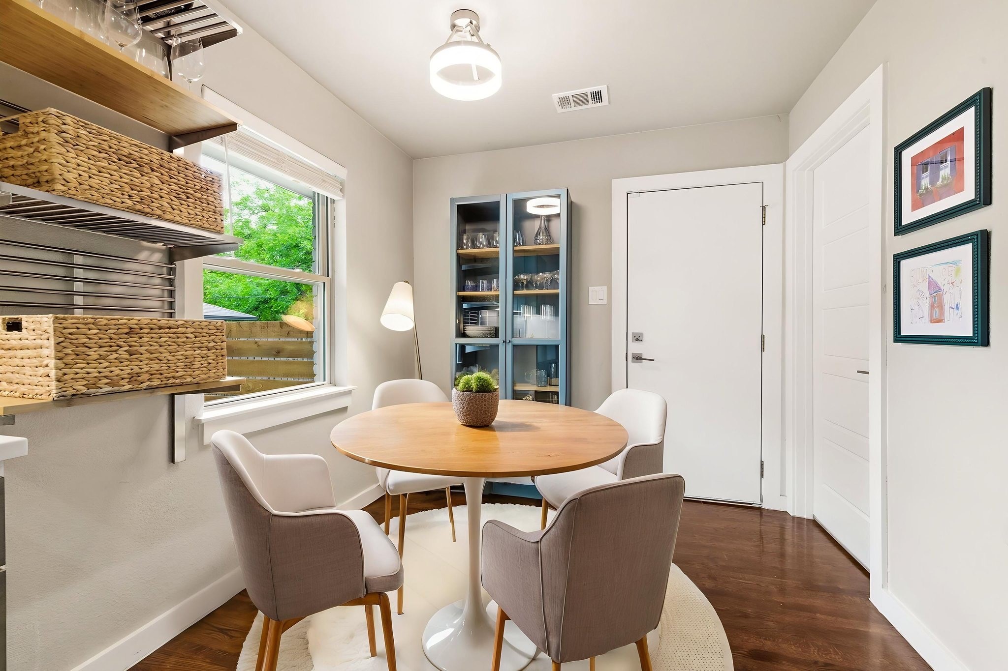 3812 Periwinkle Drive Dallas TX 75233
