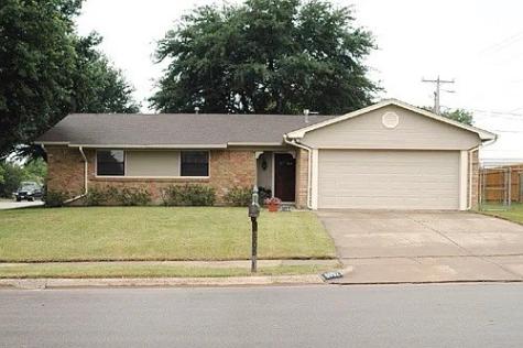 6052 Blueridge Drive Watauga TX 76148