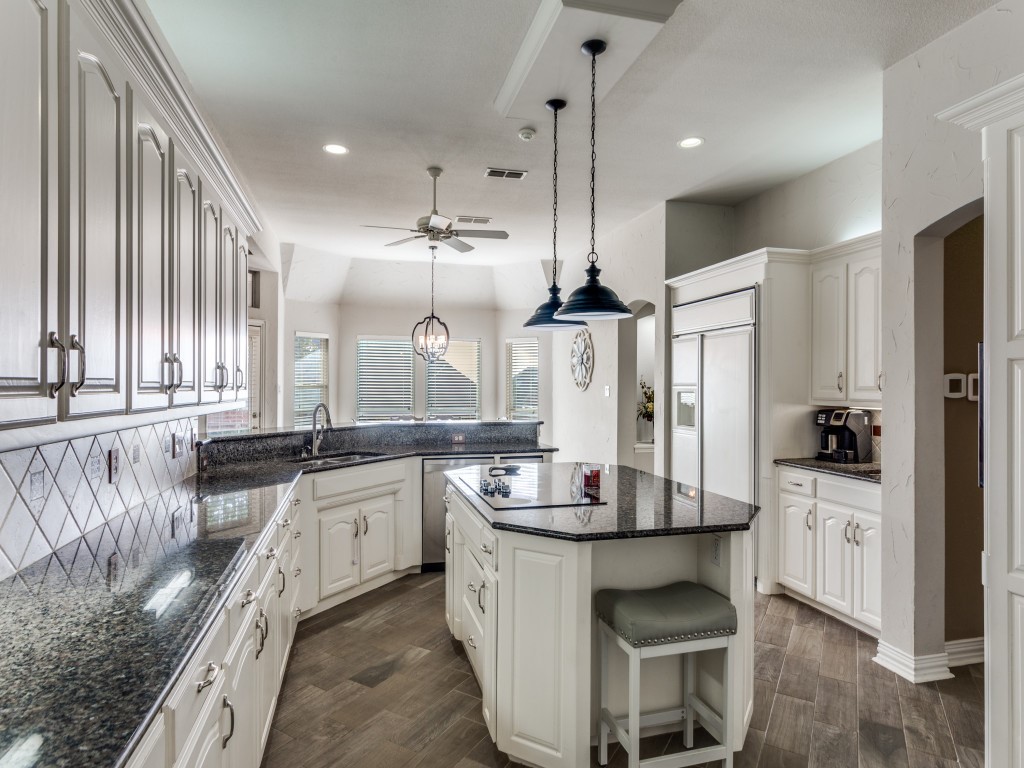 405 Shenandoah Drive Burleson TX 76028