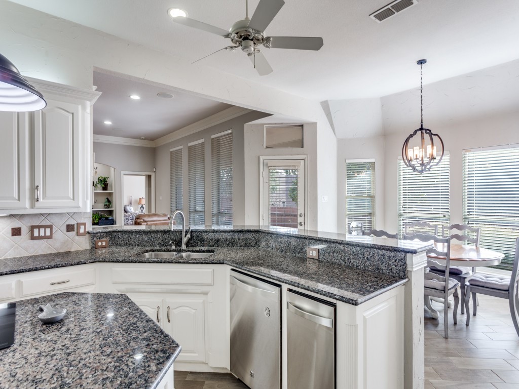 405 Shenandoah Drive Burleson TX 76028
