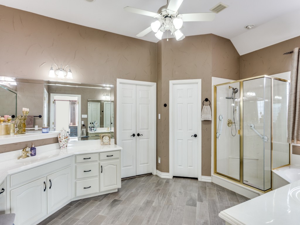 405 Shenandoah Drive Burleson TX 76028