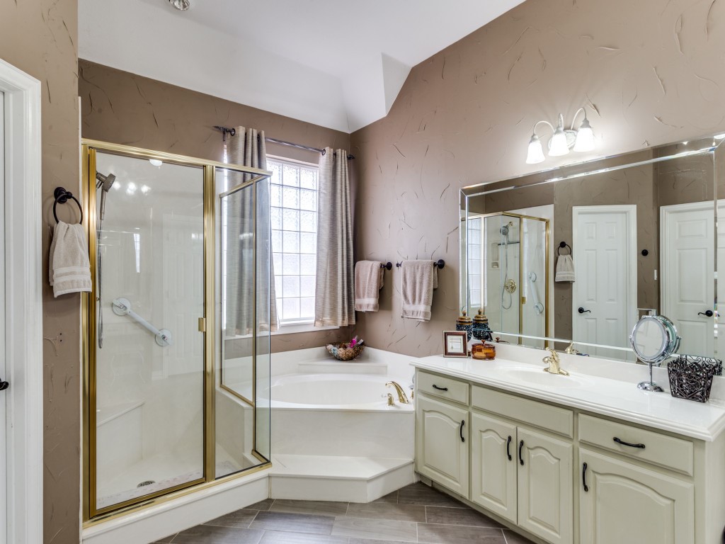 405 Shenandoah Drive Burleson TX 76028