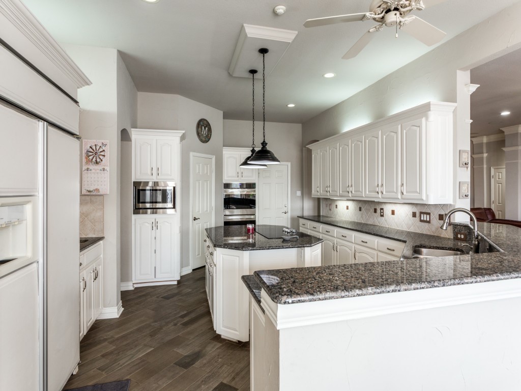 405 Shenandoah Drive Burleson TX 76028