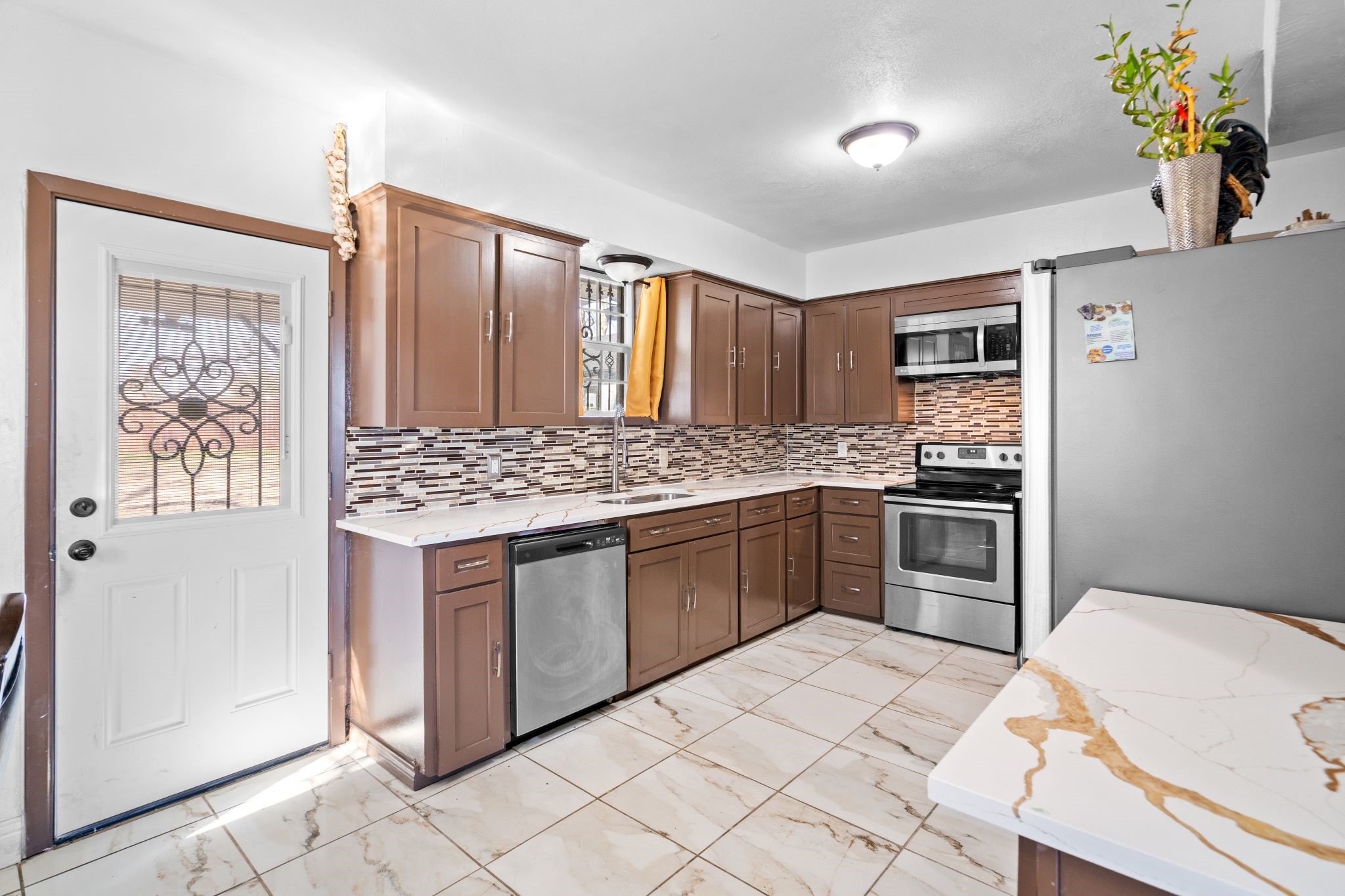 2133 Pleasant Drive Dallas TX 75227