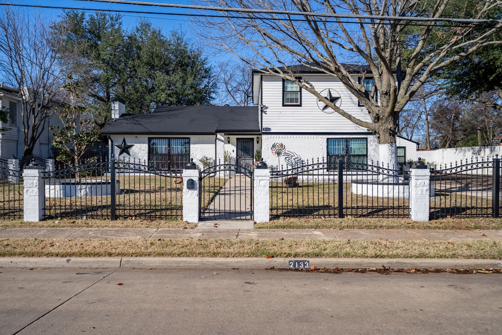 2133 Pleasant Drive Dallas TX 75227
