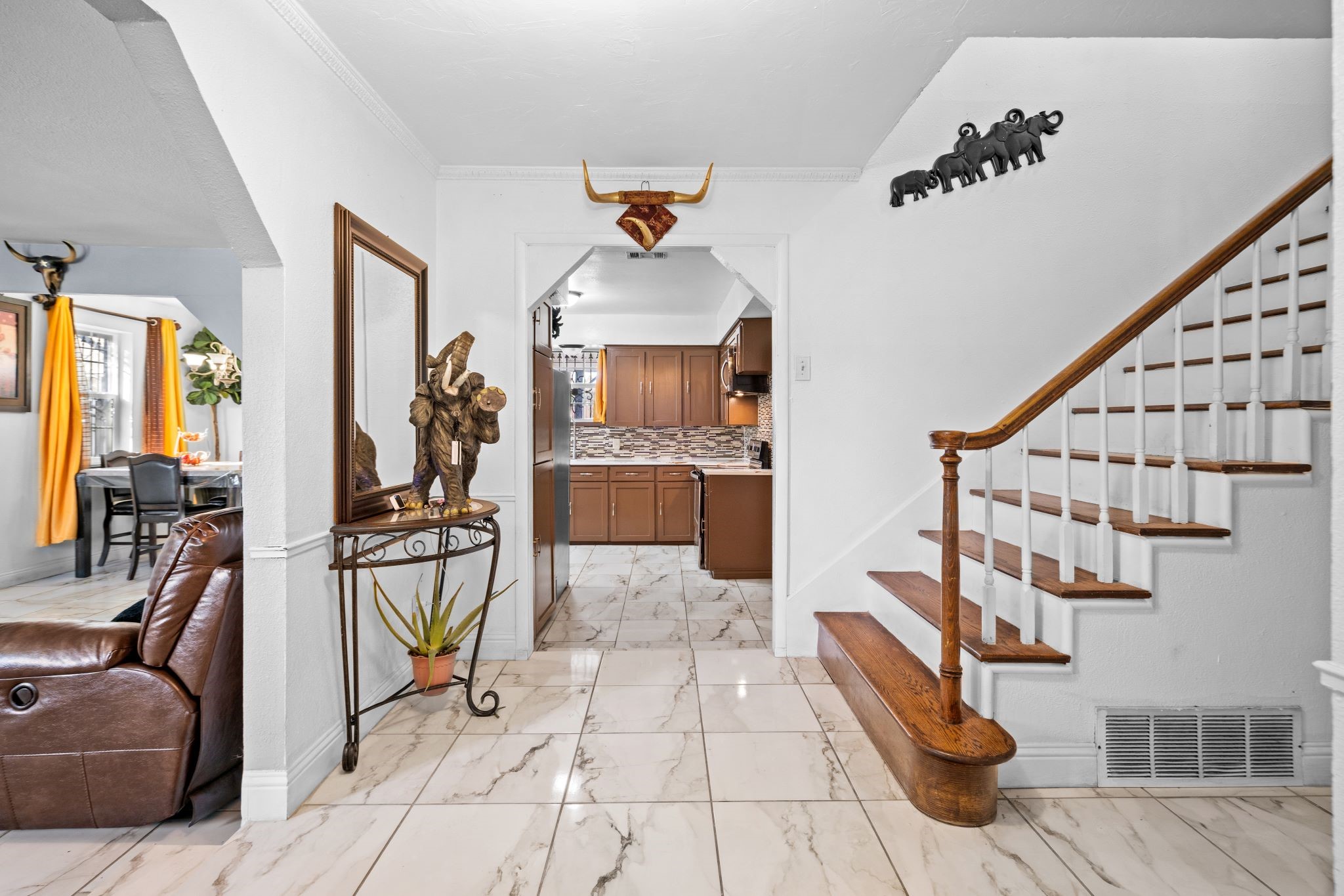 2133 Pleasant Drive Dallas TX 75227