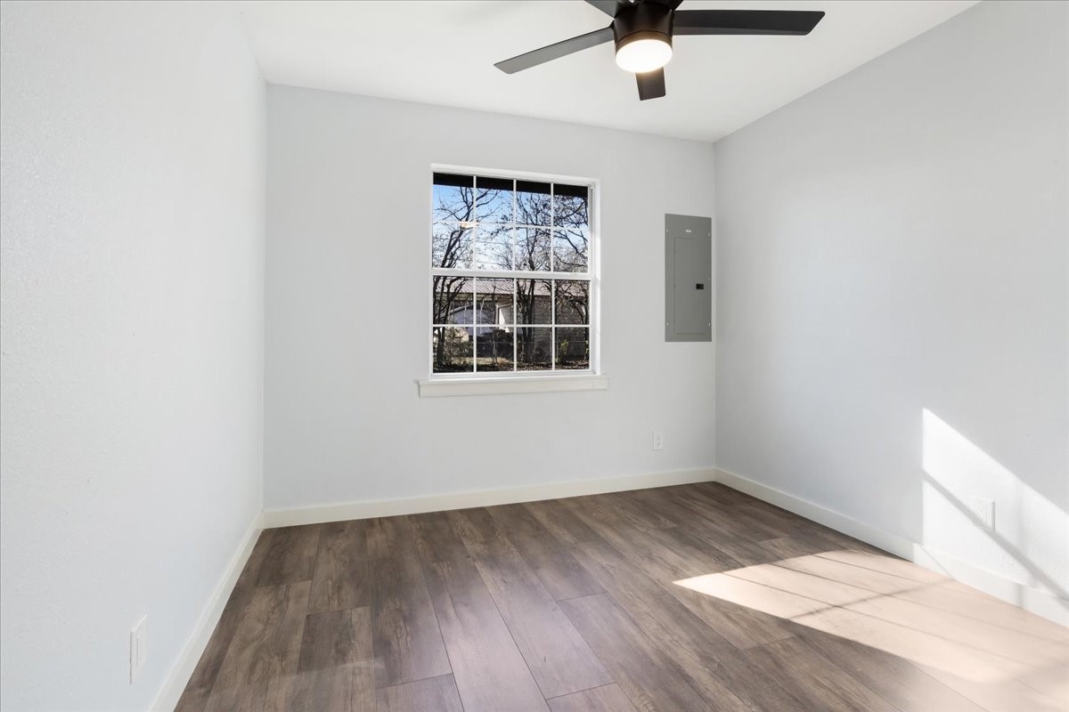 110 E Cunningham Street Bonham TX 75418