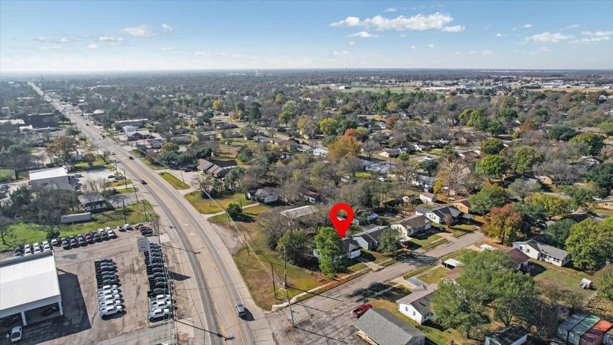 110 E Cunningham Street Bonham TX 75418