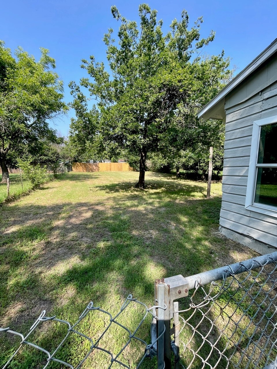1020 N Clinton Street Stephenville TX 76401