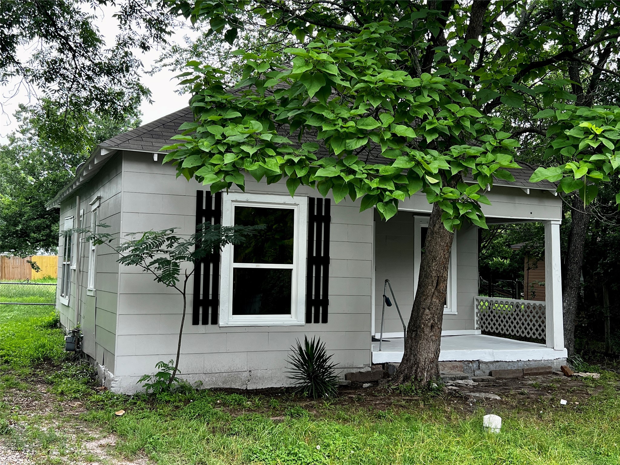 1020 N Clinton Street Stephenville TX 76401