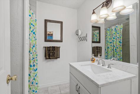 800 Vz County Road 2112 Canton TX 75103