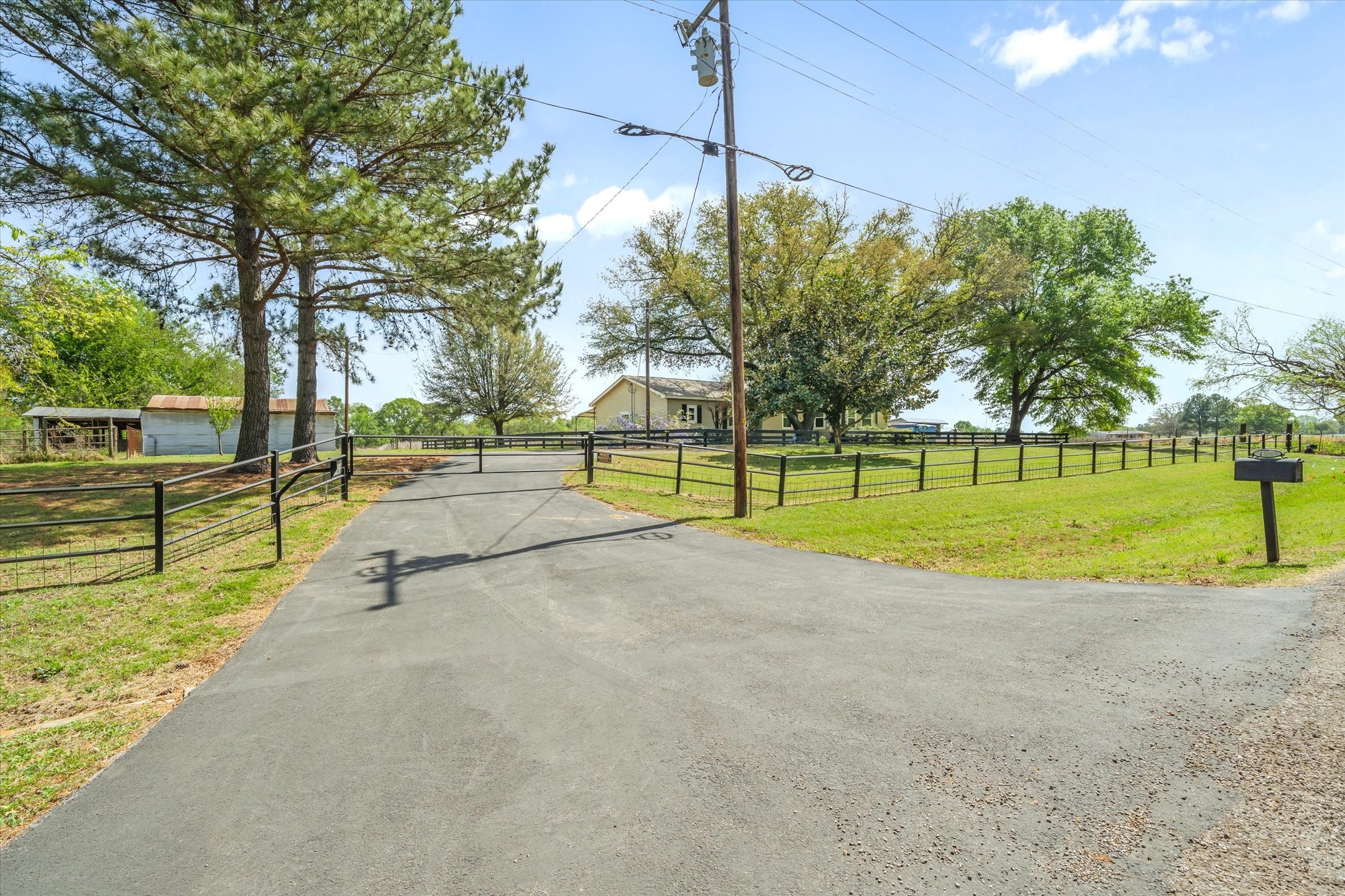 800 Vz County Road 2112 Canton TX 75103