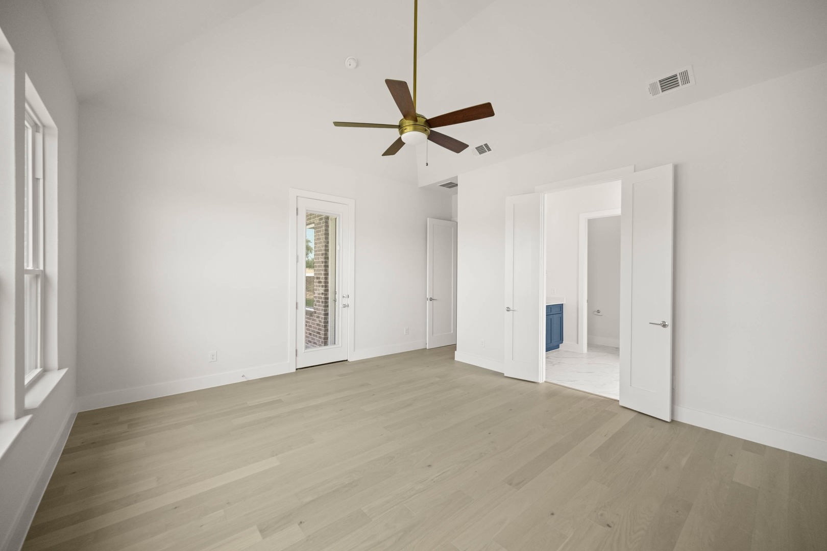 1049 Woodland Weatherford TX 76088