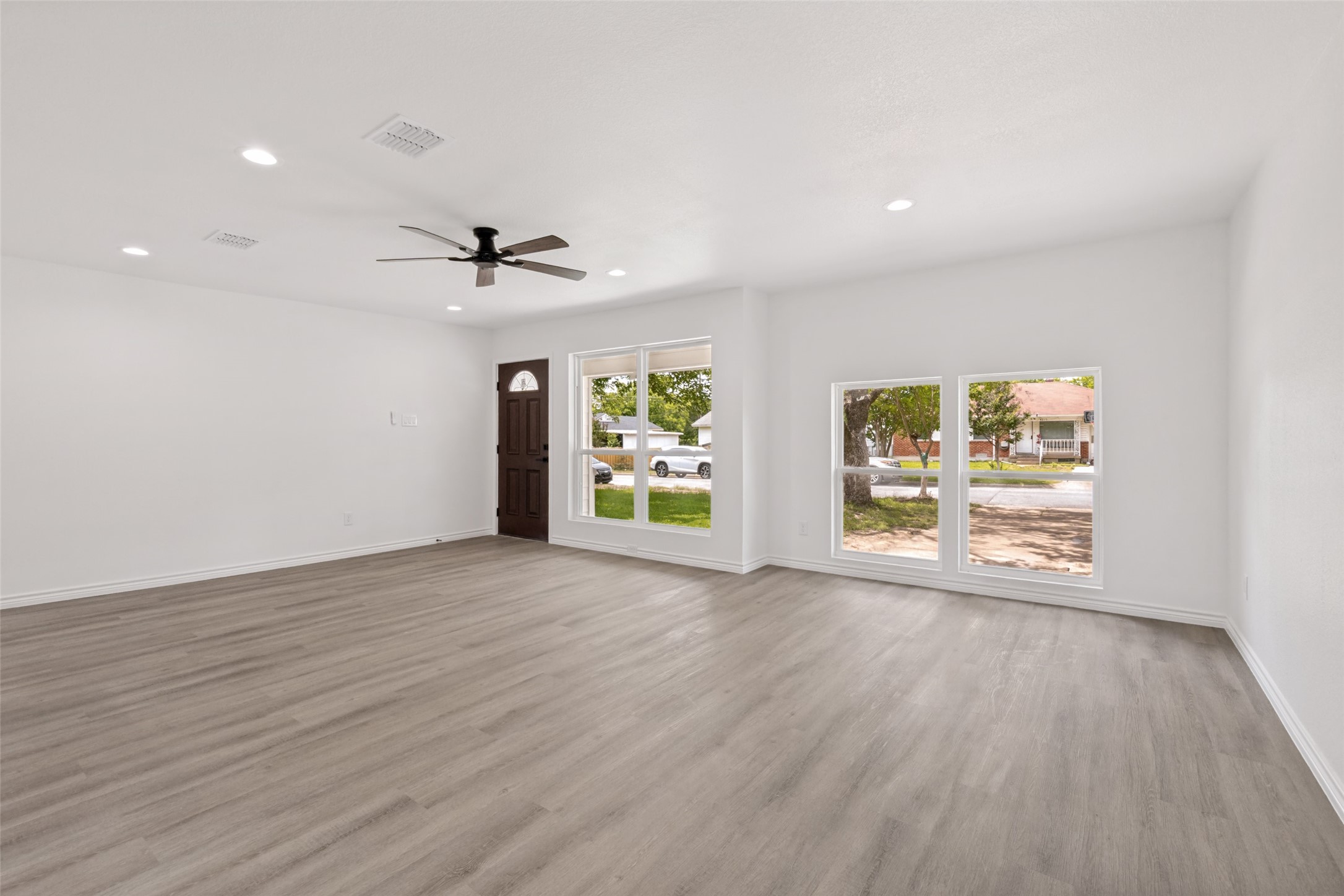 814 Wideman Drive Dallas TX 75217
