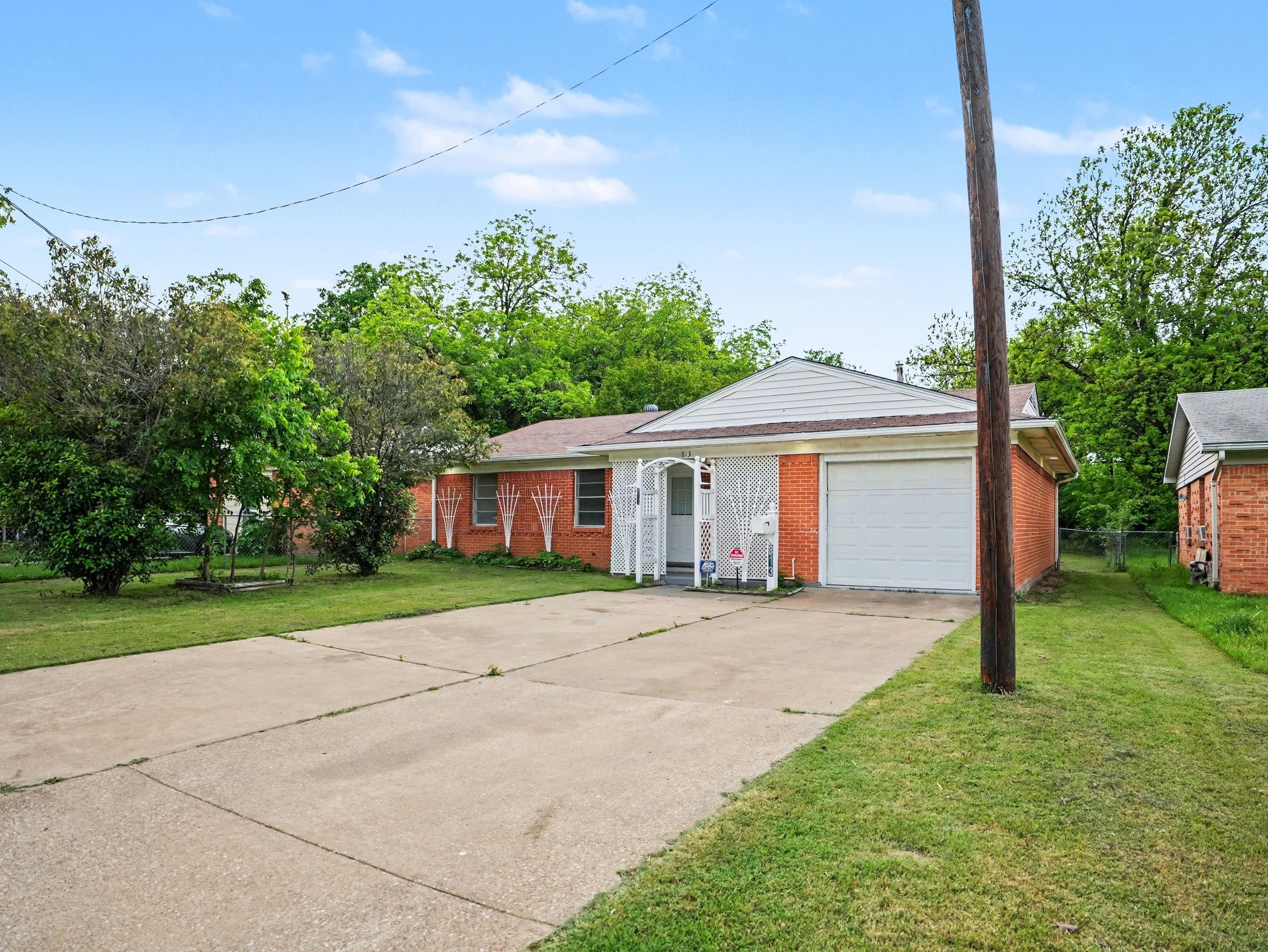 813 32nd Street Grand Prairie TX 75050