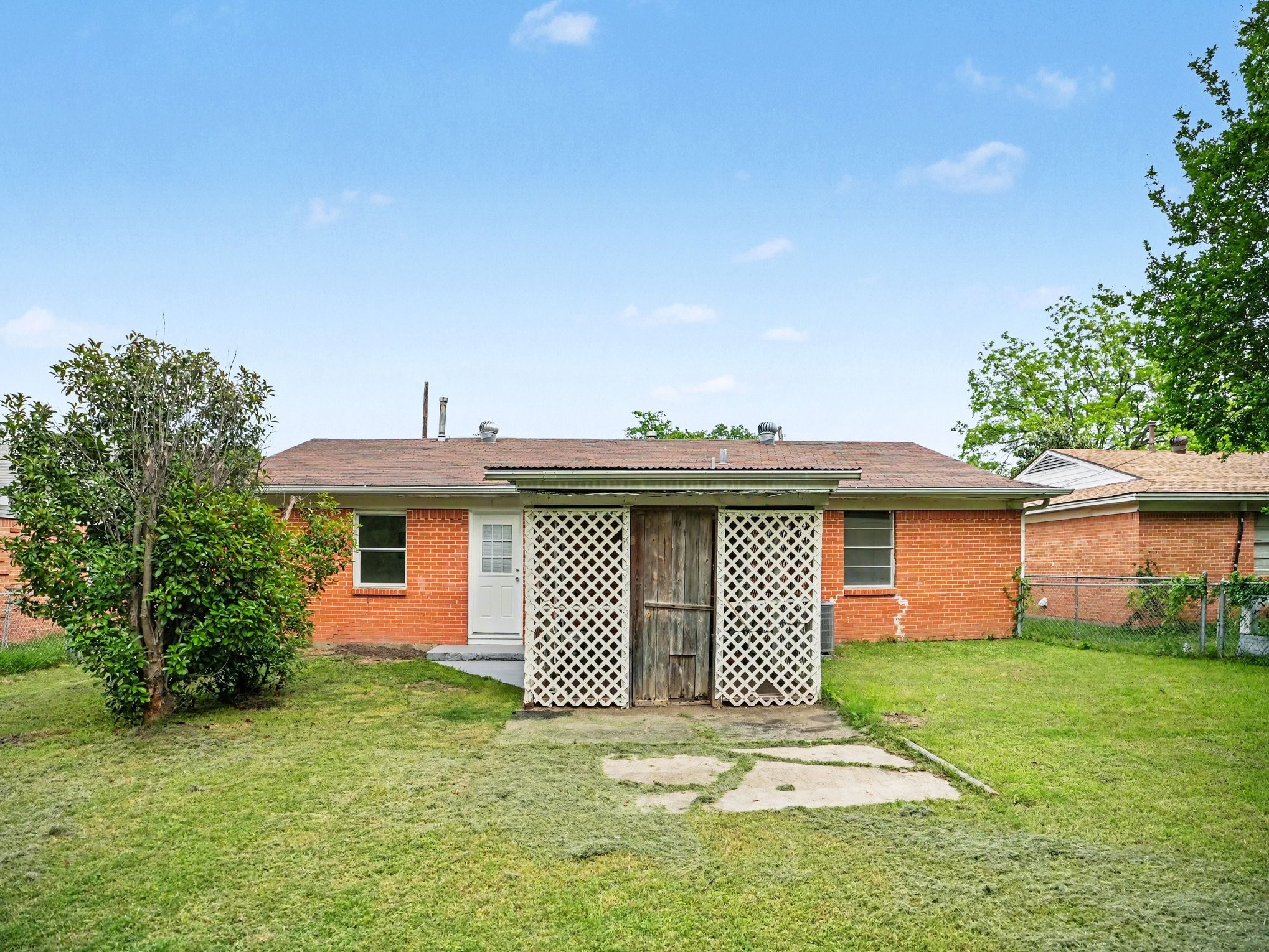 813 32nd Street Grand Prairie TX 75050