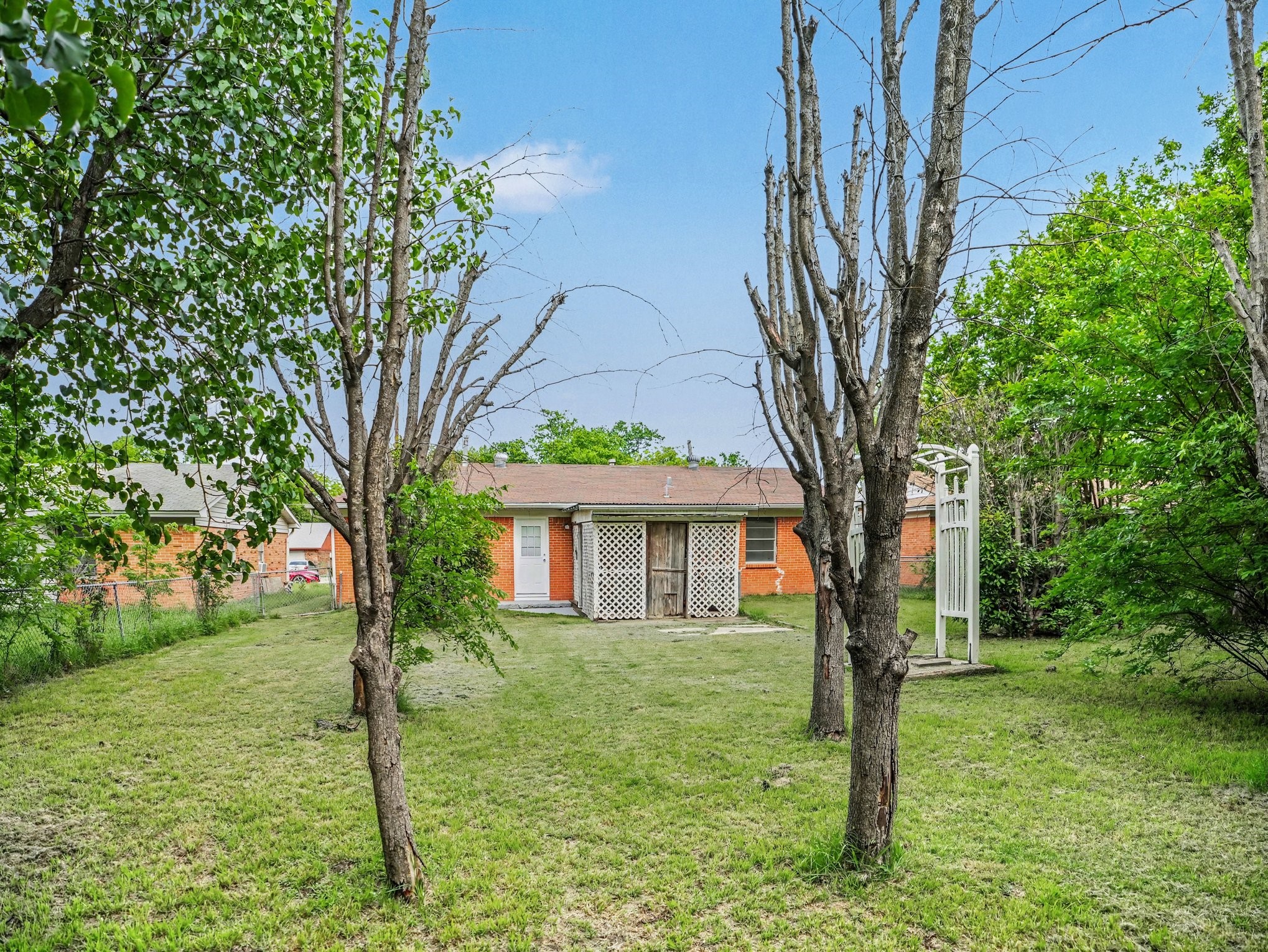 813 32nd Street Grand Prairie TX 75050